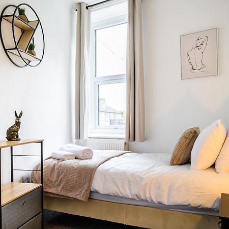 Stunning House Sleeps 7 - Parking Villa Buxton  Buitenkant foto